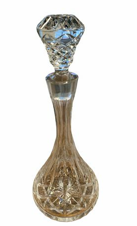 Lead crystal decanter w/ stopper, 15.5" h
