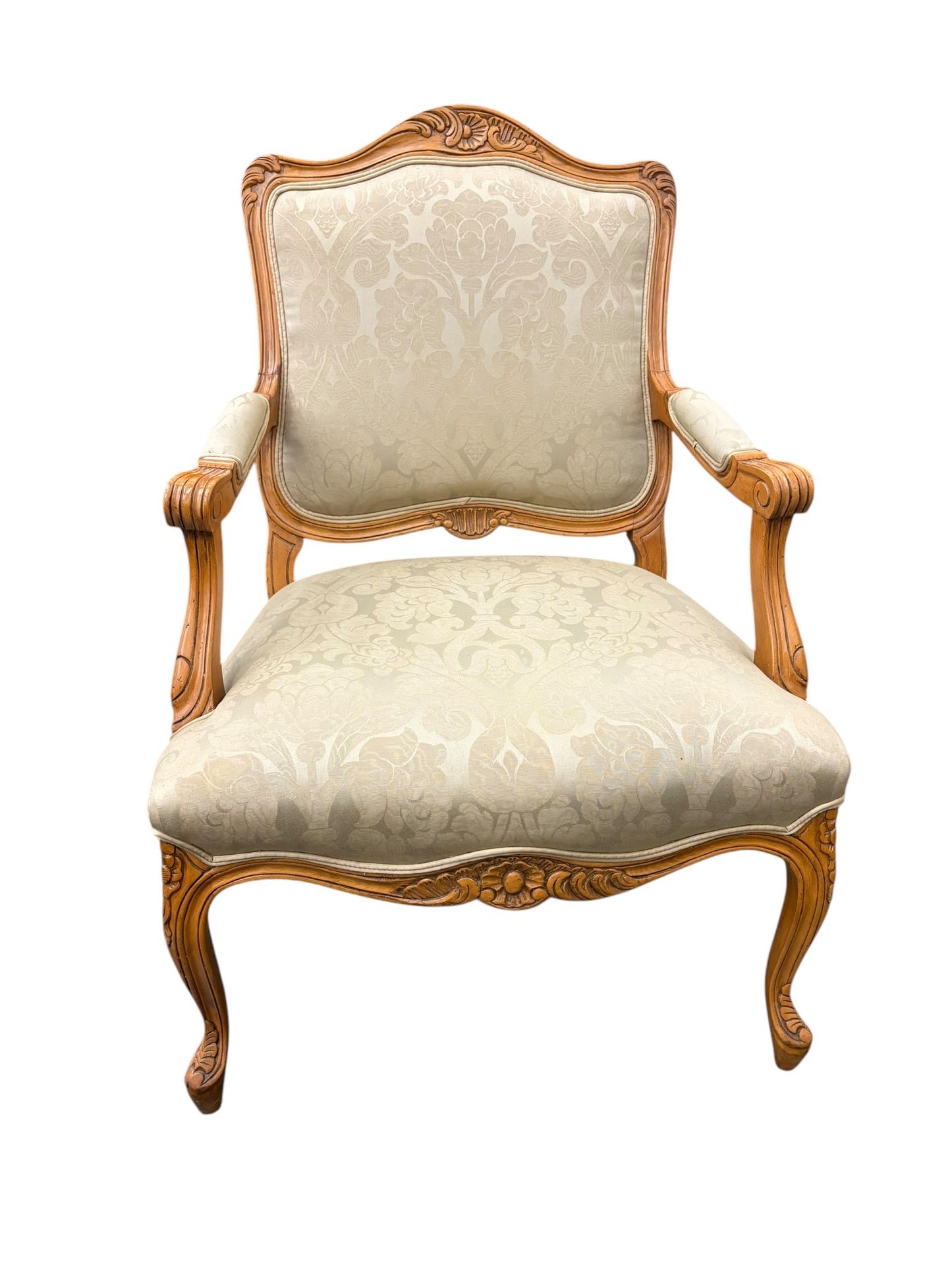PAIR of Baker Louis XV armchairs w/ ecru damask fabric, 26.5x20.5x37.5"
