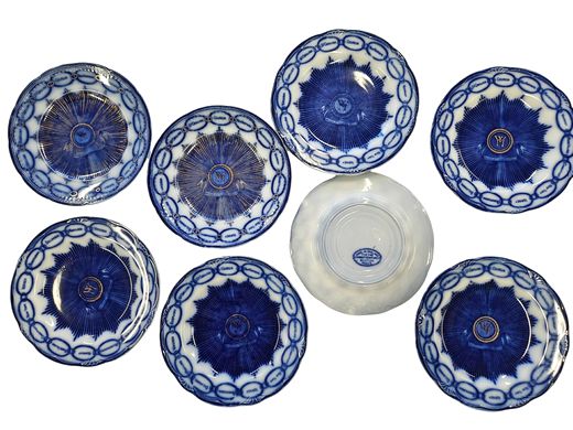 8 1900 Blue Flow 9", "Martha Washington 15 States" Commemorative Plates as is