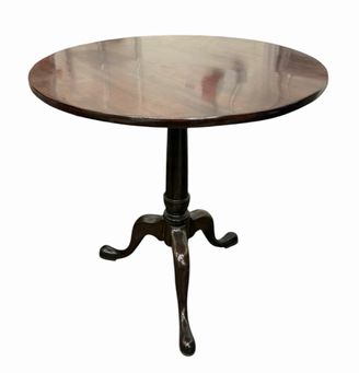 18th century English Mahogany Tilt-Top Table, H. 27 in. x Top 28 in. x 27.875 in