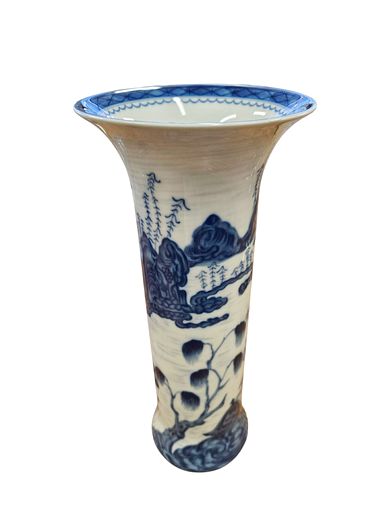 Mottahedeh "Blue Canton" Trumpet Vase 11.5"h x 5'dia
