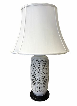 Blanc De Chine table lamp w/ ivory lampshade, 29" h