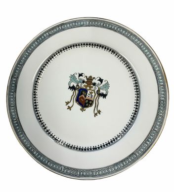 Decorative armorial plate w/ crest, 10.25" diam.