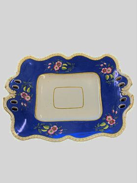 Blue/white curved rectangular platter w/ florals, 11.5x9x2