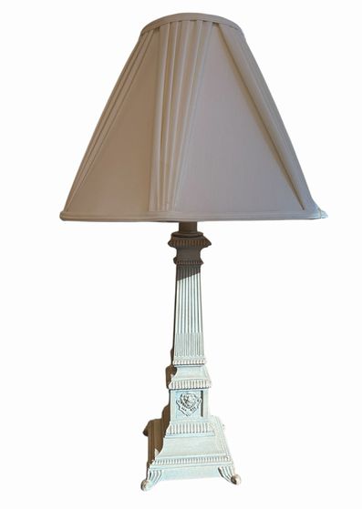 Off-white classical lamp w/ cream shade, 30" h