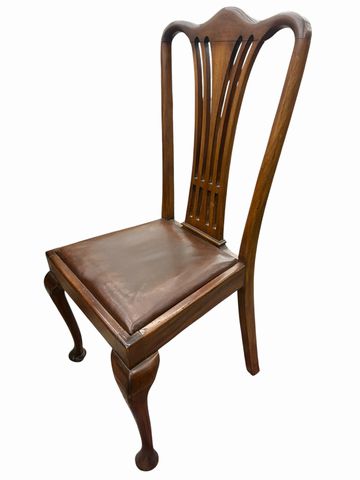 Set of 4 Queen Anne-style mahogany pierced-splat dining sidechairs w/ leather se