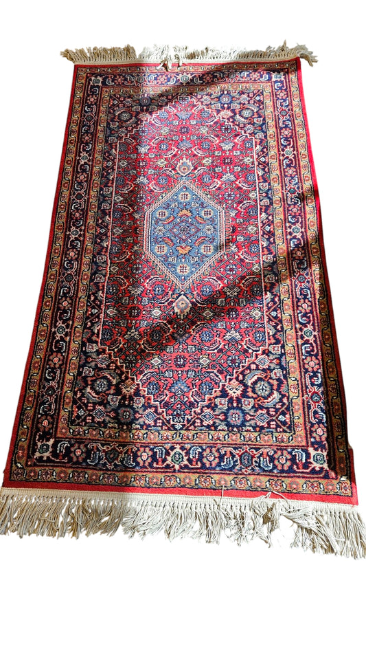 Pakistan Wool Traditional Area Rug and Pad 3' x 5'4"