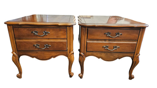 Pair- French Provincial End Tables, 21Hx21Wx27D"