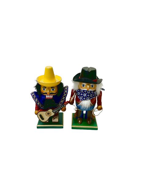 Pair Texas Theme Nutcrackers 7"H