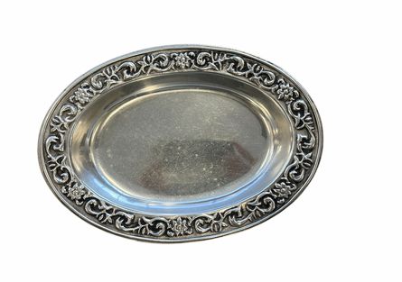 Wilton Armetal bread tray, 11.75x7.7.75"