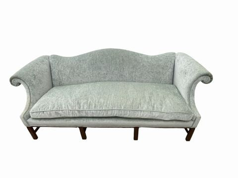 VTG camelback sofa w/ mahoghany base, jade velvet, 86x32x35H