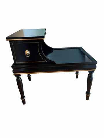 2-tier navy side table w/gold accents, 16.5x25.25x23.5