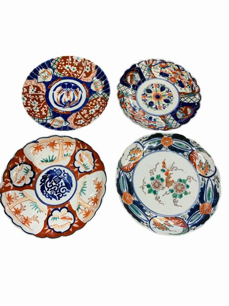 VTG Set of 4 Imari Plates, 9"D