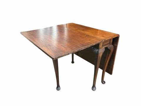 Vintage Queen Anne solid mahogany dropleaf table, 36x59x31.75" (leaves open)