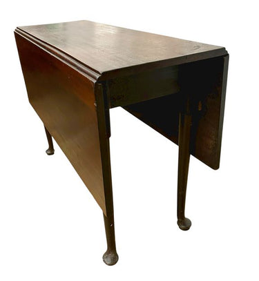 Queen Anne Mahogany Drop-Leaf Table