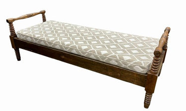 American Spool Daybed, Late 19th century