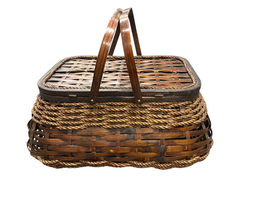 Large wood picnic basket w/ 2 handles, 15" h x 20" w x 15" d