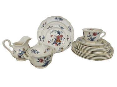 Williamsburg Wedgewood Potpourri Luncheon 6 pcs. 6Salad, 6Cup/Saucer, 5B&B, C&S