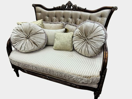 Victorian Style Settee w/7 Pillows, 45x54x38"