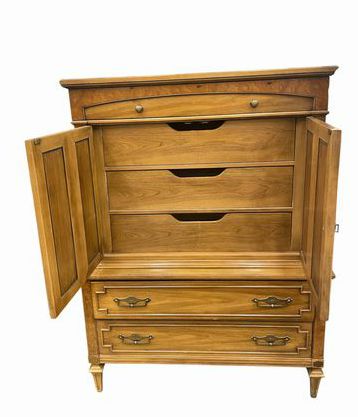 VTG Thomasville French Regency walnut/burlwood highboy, 58.25H 44W 20D