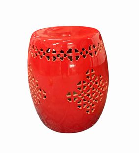 Red reticulated garden seat,13.5" diam., 17" h