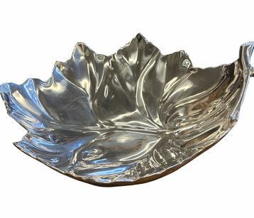 Silvertone metal leaf bowl, 14x13x4"