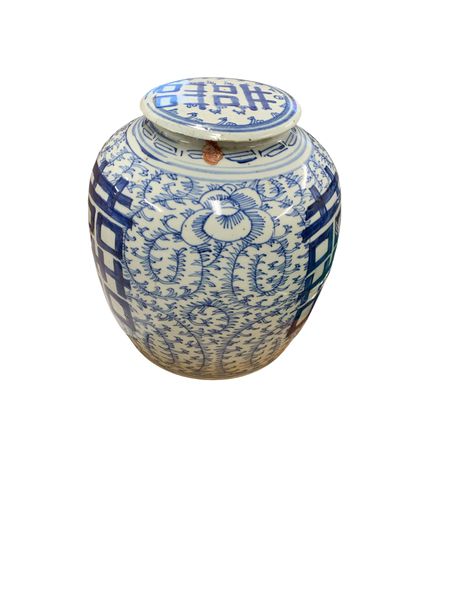 Antique Chinese Blu/Wht Ginger Jar 9"Hx8"Dia