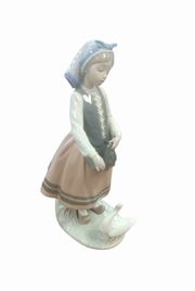 Vntg Lladro Figurine Handmade in Spain 10"t
