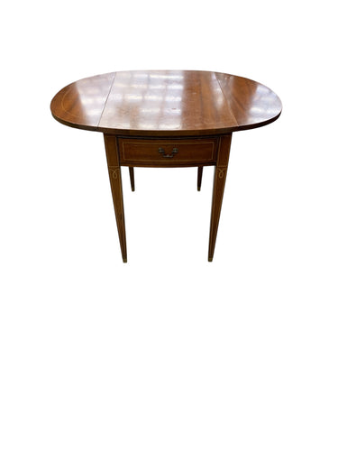 Federal Style Pembroke Drop Leaf Table  "As Is" 25x18"- W35"w/drop leaves