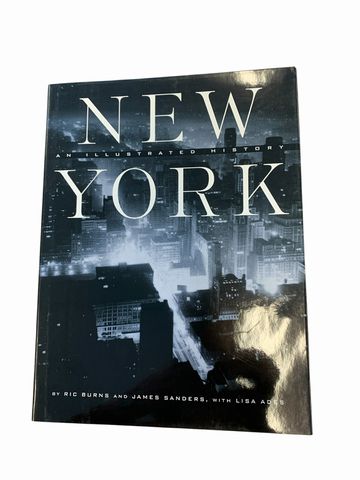 Hard CoverBook "New York  Illustrated History" 12" x 9"