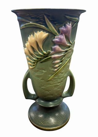 Roseville "Freesia" vase, ca. 1945, 10" h