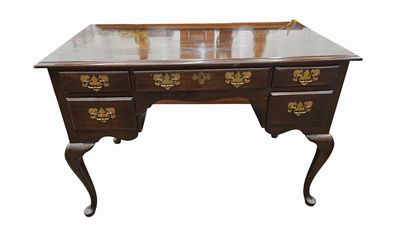 Queen Anne Style Desk 44x24x30