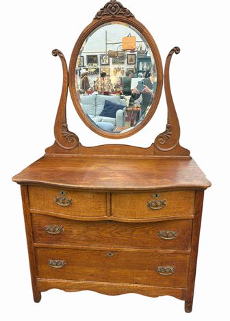 Antique oak 4-drawer dresser w/ oval mirror, 42x23x68" (w/ mirror)