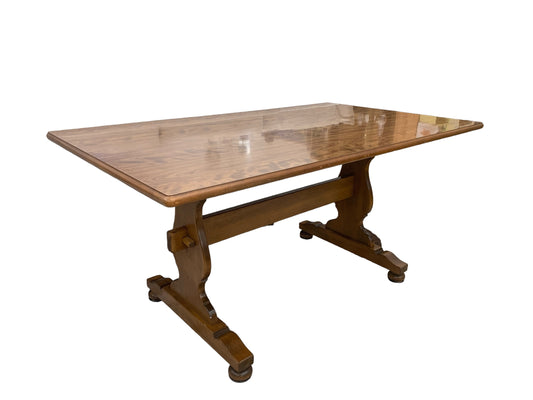 Ethan Allen trestle dining table, 60x35x29" h