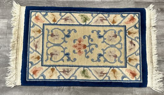 Handmade Oriental style rug, 24x41"