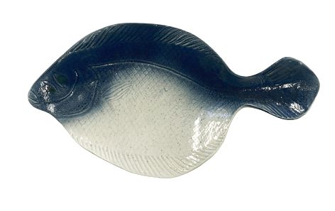 Bloomingdales signed pottery flounder fish platter, 16.75x9"