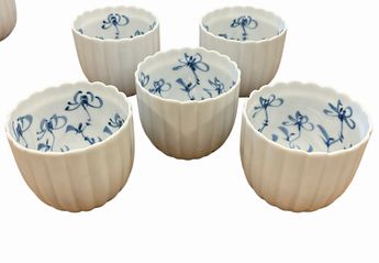 Set of 5 japanese pumpkin cups, blue & white, 3"H