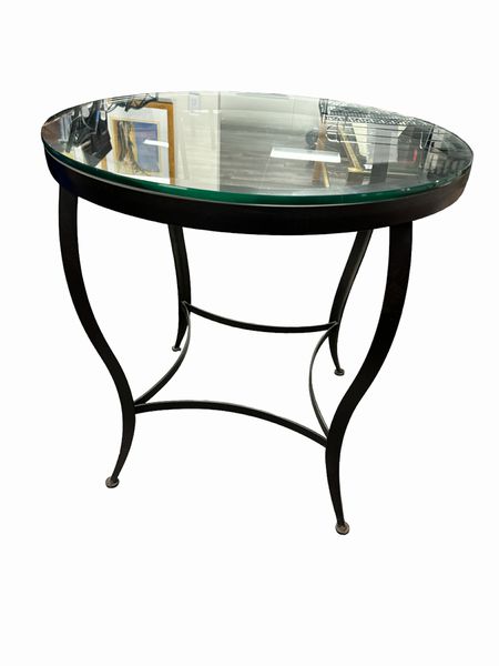 Large Round Glass Top End/Side Table, 25x24"